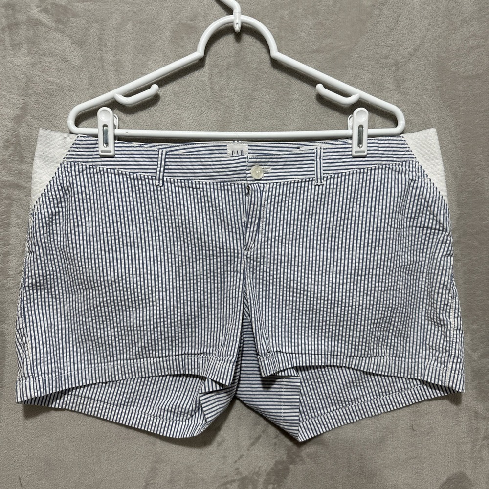 Gap Maternity Summer Blue & White Seersucker Lightweight Stripe Shorts Size 14